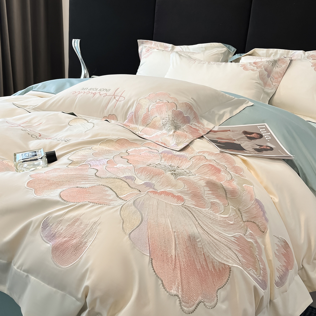 91家纺网 家纺一手货源 找家纺 （总）置顶家纺 2026春夏新款130克磨毛花间集刺绣小清新四件套-风格一