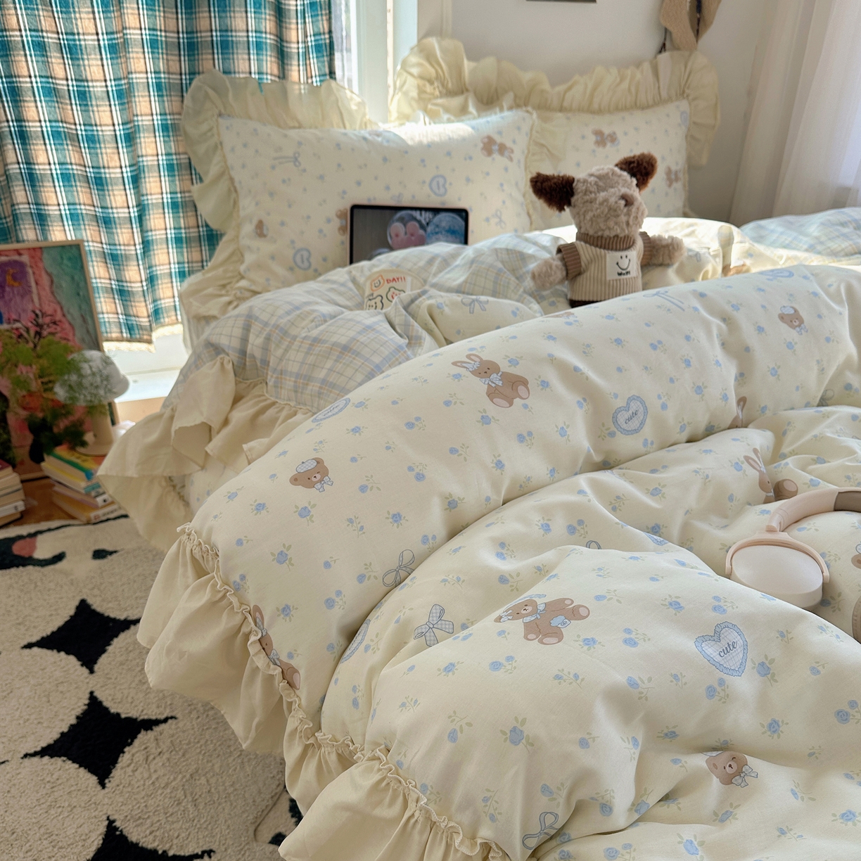 91家纺网 家纺一手货源 找家纺 瑞莱 2026春夏新款全棉纯棉印花韩系卡通花边四件套 爱心兔兔