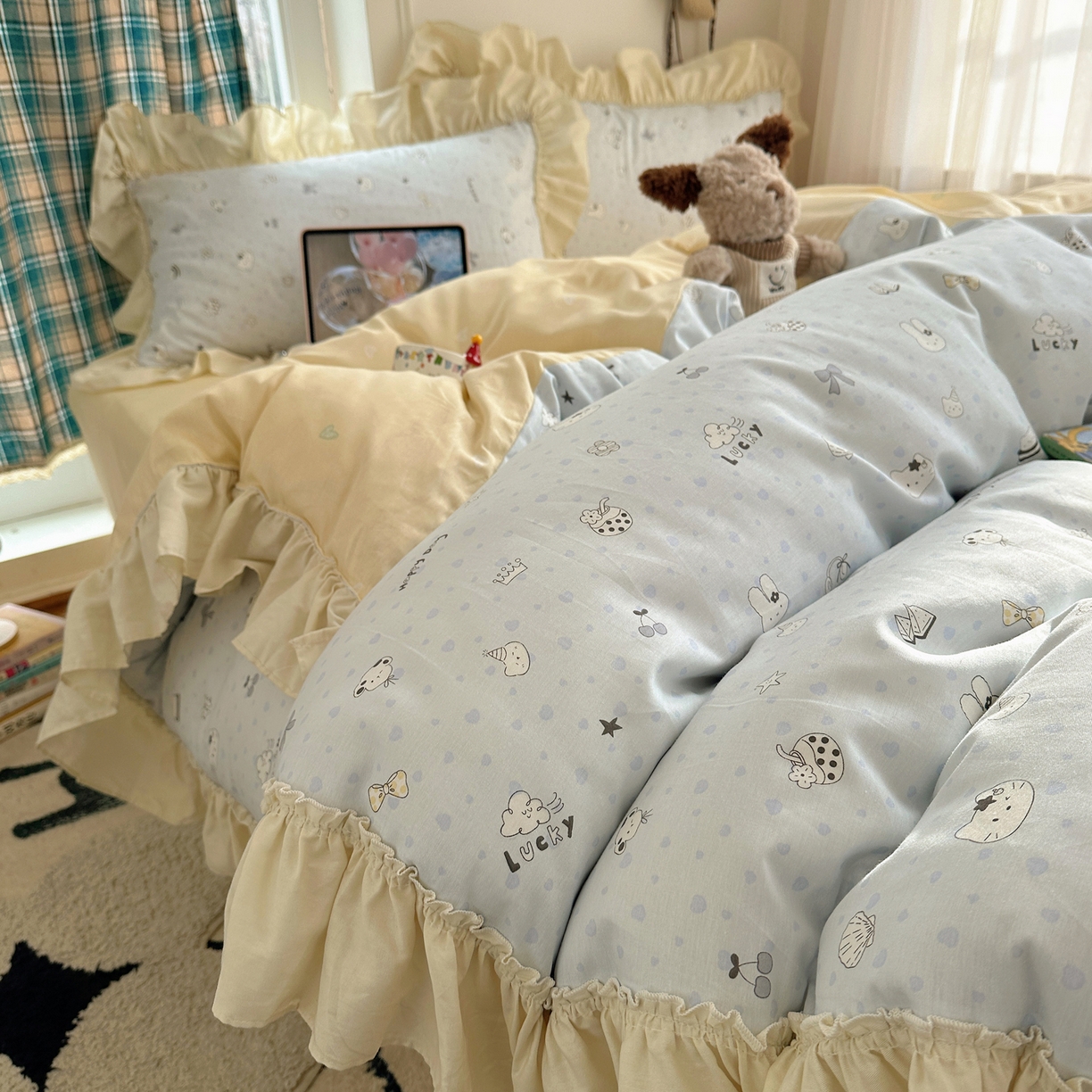 91家纺网 家纺一手货源 找家纺 瑞莱 2026春夏新款全棉纯棉印花韩系卡通花边四件套 欢乐季