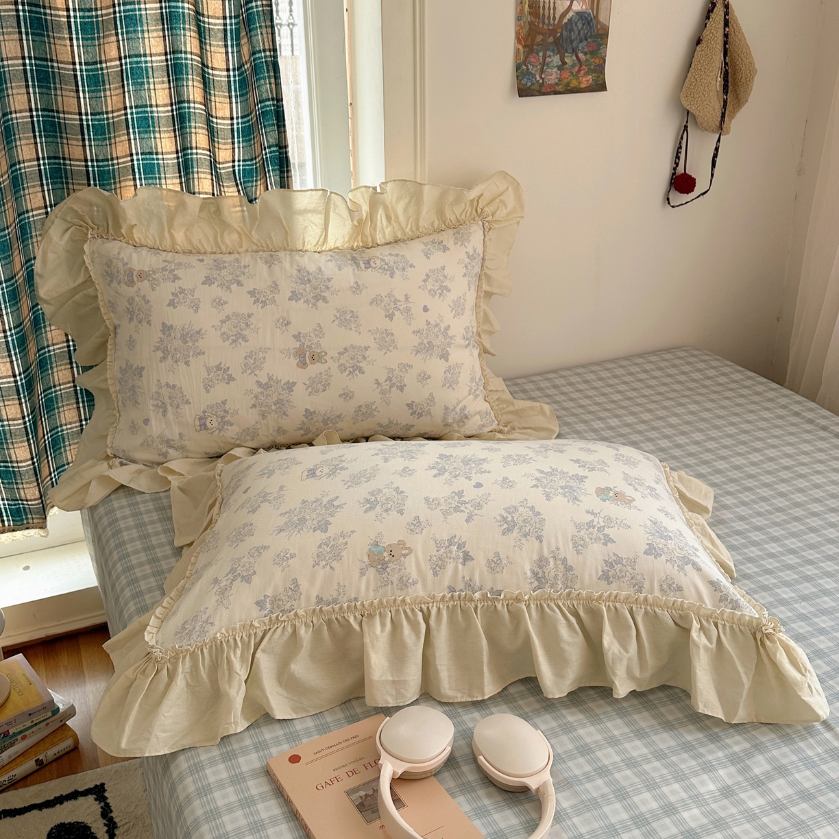 91家纺网 家纺一手货源 找家纺 瑞莱 2026春夏新款全棉纯棉印花韩系卡通花边四件套 秘境