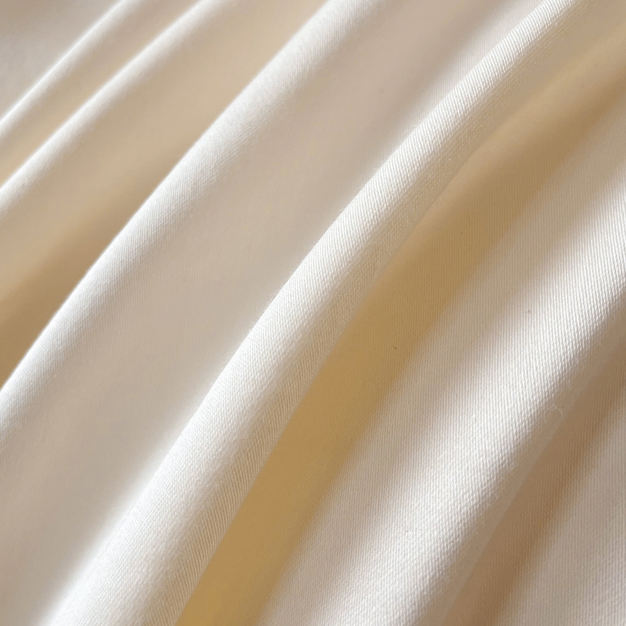 91家纺网 家纺一手货源 找家纺 置顶家纺 2026春夏新款130克磨毛花间集刺绣小清新四件套-风格二 花间集-白+粉