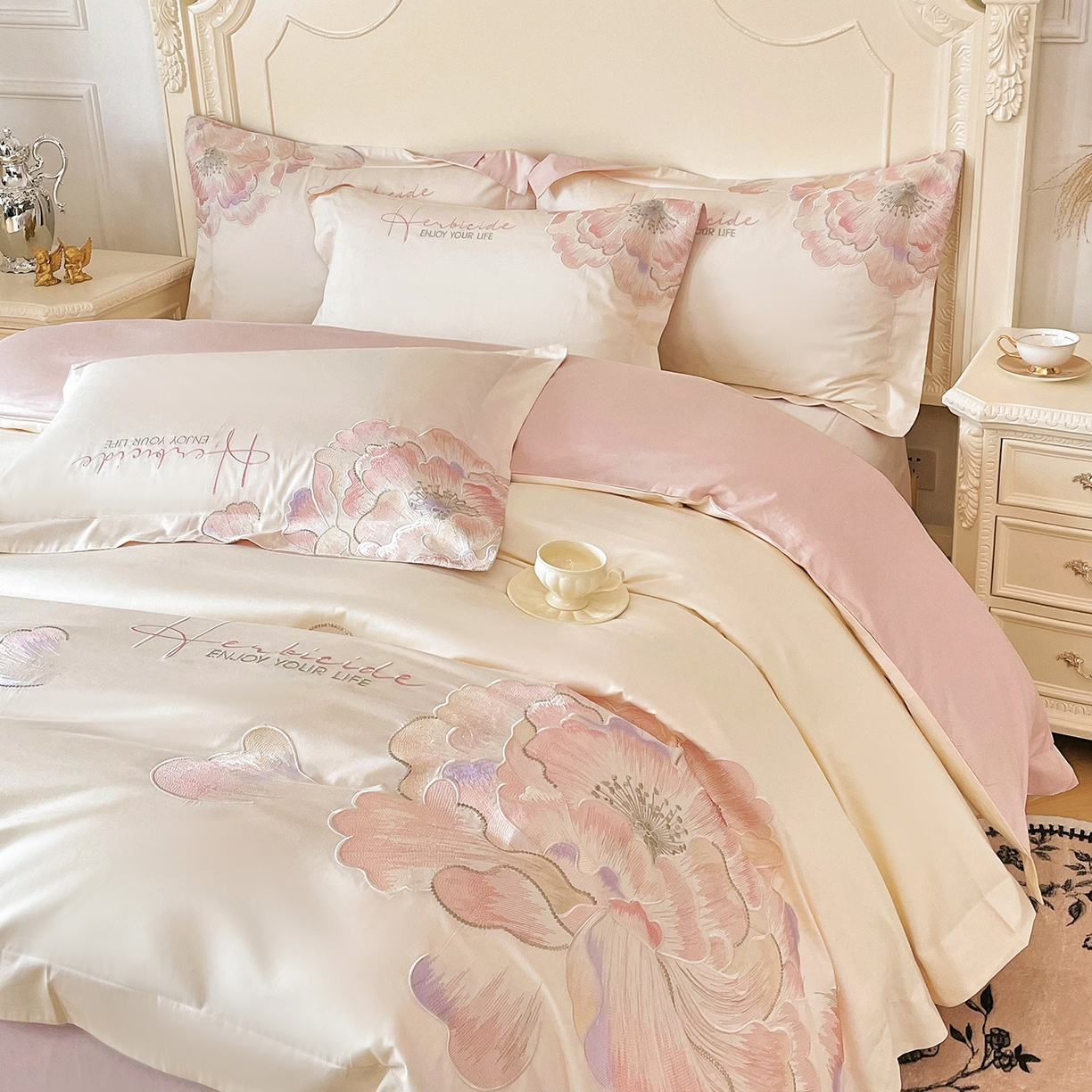 91家纺网 家纺一手货源 找家纺 （总）置顶家纺 2026春夏新款130克磨毛花间集刺绣小清新四件套-风格二