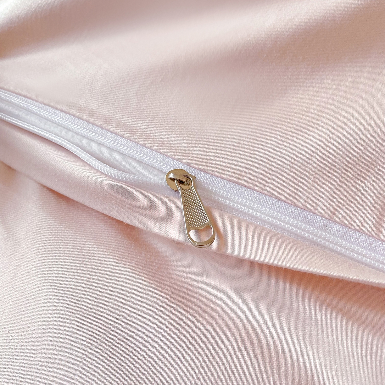 91家纺网 家纺一手货源 找家纺 （总）置顶家纺 2026春夏新款130克磨毛花间集刺绣小清新四件套-风格二