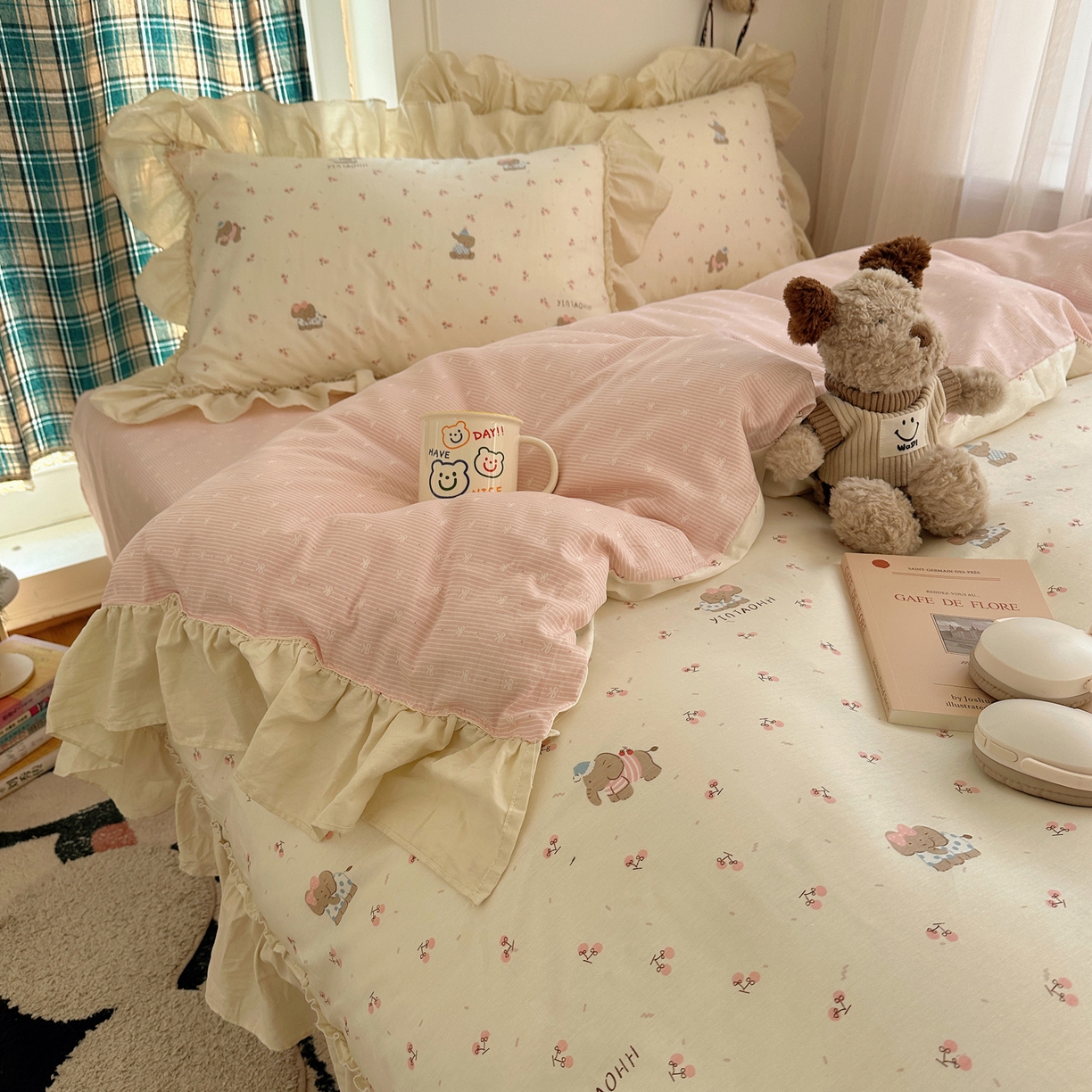 91家纺网 家纺一手货源 找家纺 瑞莱 2026春夏新款全棉纯棉印花韩系卡通花边四件套 樱桃小象