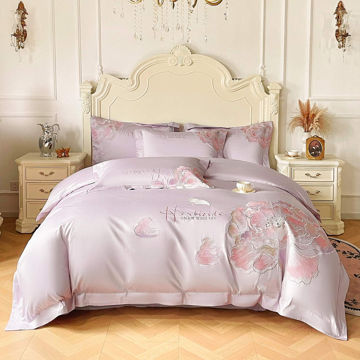 91家纺网 家纺一手货源 找家纺 置顶家纺 2026春夏新款130克磨毛花间集刺绣小清新四件套-风格二 花间集-香芋紫