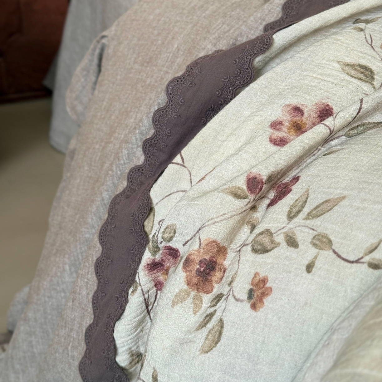 91家纺网 家纺一手货源 找家纺 （总）佳汐蓝家纺 2026春夏新款棉麻皱皱双层纱四件套-古风铃岚 控价：卷后不低于398