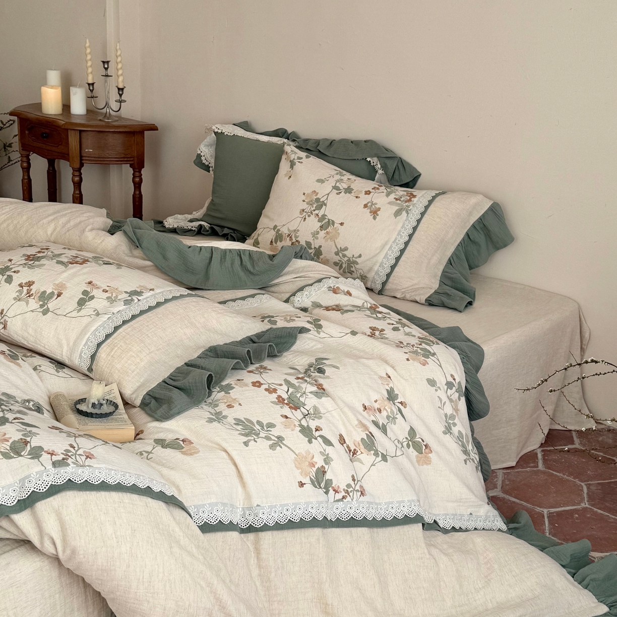 91家纺网 家纺一手货源 找家纺 佳汐蓝家纺 2026春夏新款棉麻皱皱双层纱四件套-栀子茉莉 控价：卷后不低于398 栀子茉莉-麻色床单