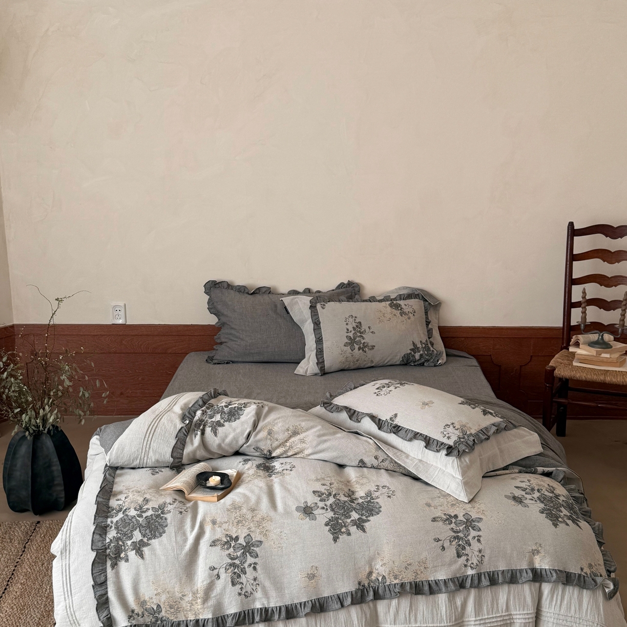 91家纺网 家纺一手货源 找家纺 （总）佳汐蓝家纺 2026春夏新款全棉纯棉复古大提花皱皱双层纱四件套-十里蔷薇 控价：卷后不低于398