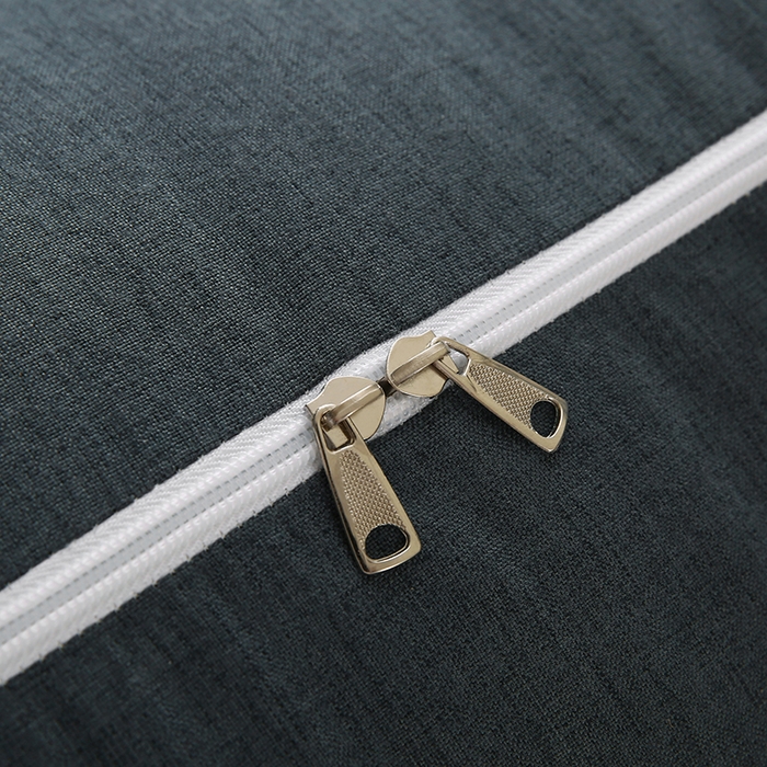 91家纺网 家纺一手货源 找家纺 永光家居 2026新款韩式三角靠垫（不供多多） 水墨灰