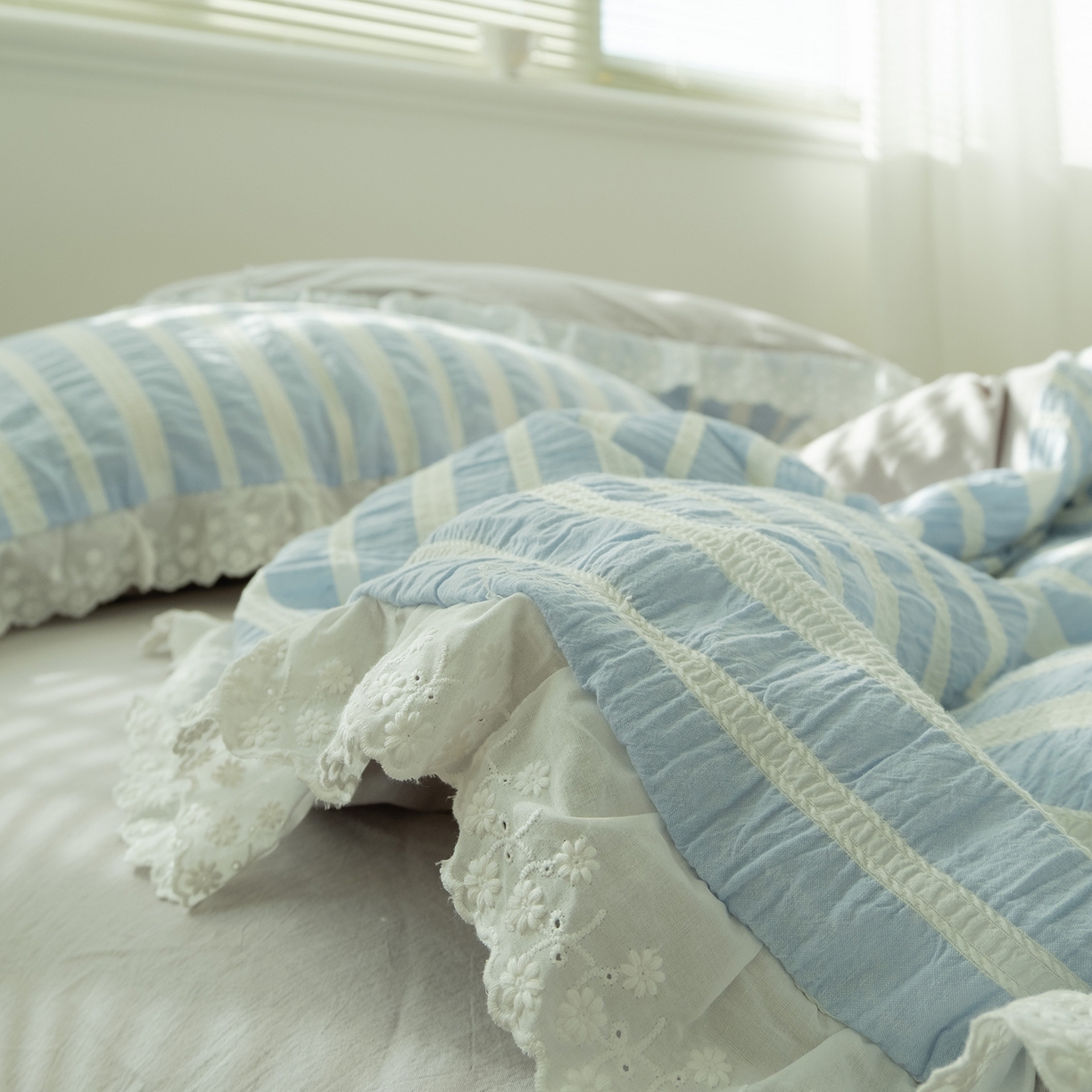 91家纺网 家纺一手货源 找家纺 （总）仰望棉麻双层纱供应链 2026新款蓝色海洋色织提花蕾丝花边款四件套