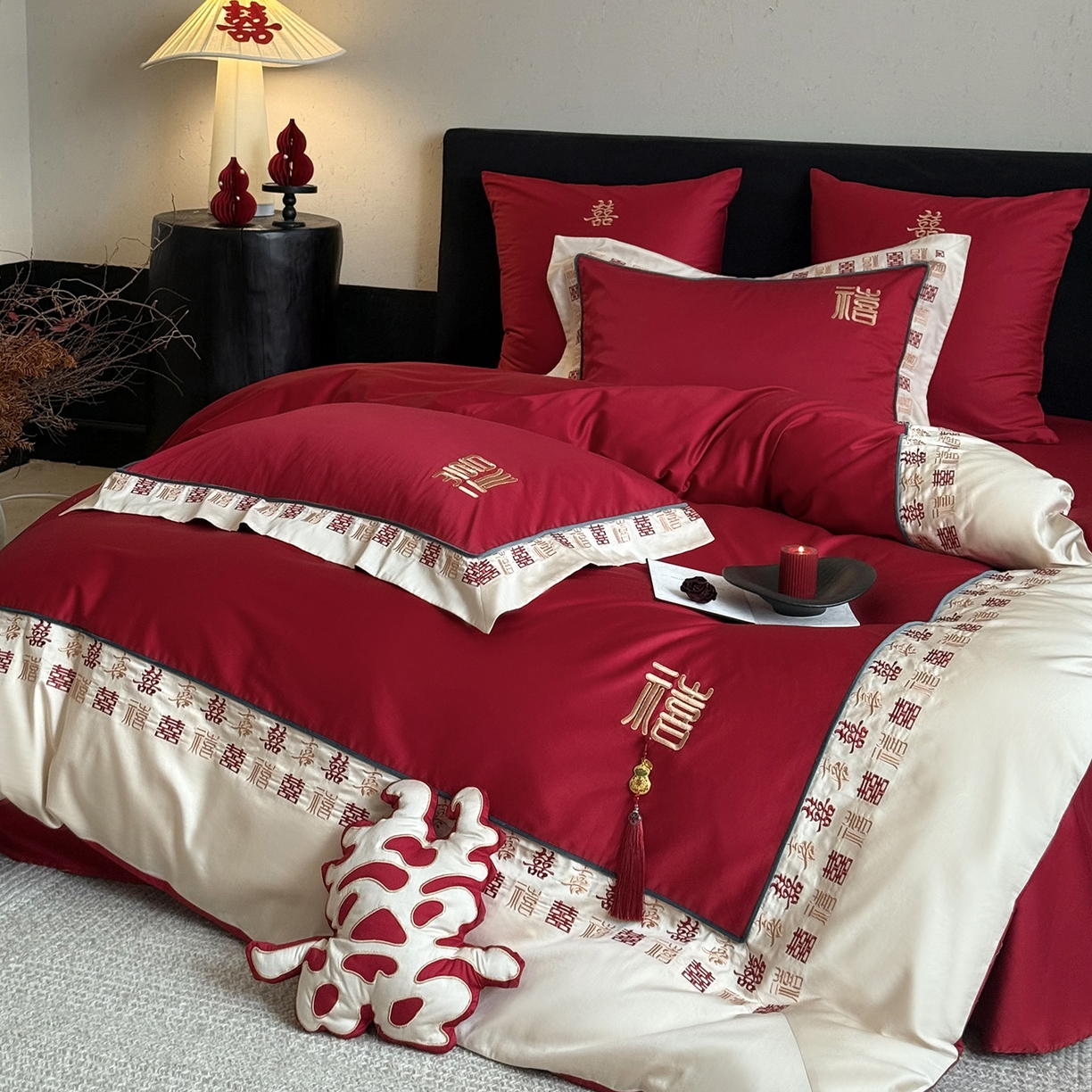 91家纺网 家纺一手货源 找家纺 （总）江涞 2026新款100支长绒棉进口高端刺绣可摘卸流苏四件套-迎喜（淘宝券后不低于 418/438）