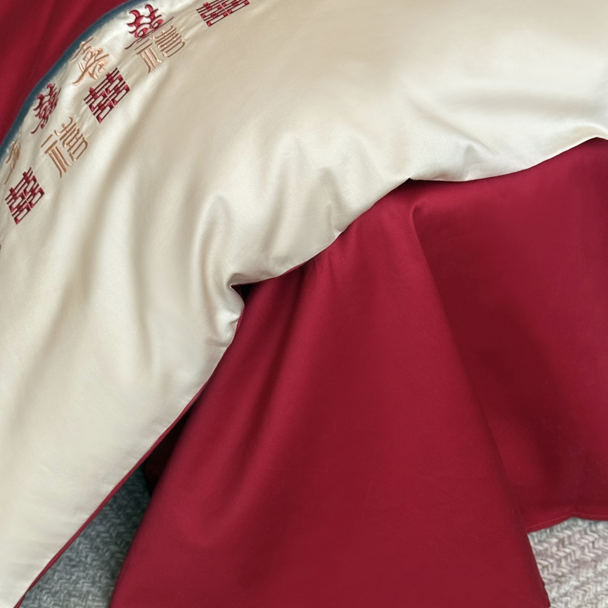 91家纺网 家纺一手货源 找家纺 （总）江涞 2026新款100支长绒棉进口高端刺绣可摘卸流苏四件套-迎喜（淘宝券后不低于 418/438）