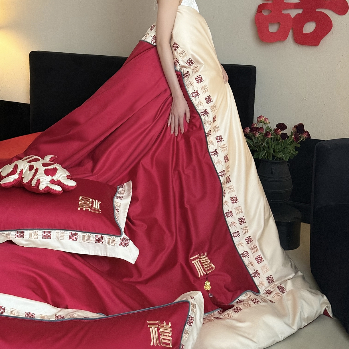 91家纺网 家纺一手货源 找家纺 （总）江涞 2026新款100支长绒棉进口高端刺绣可摘卸流苏四件套-迎喜（淘宝券后不低于 418/438）