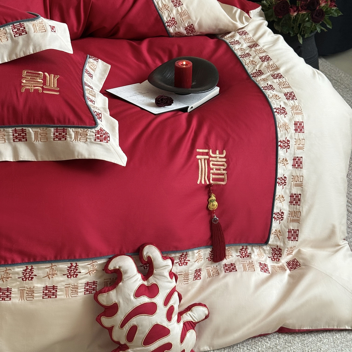 91家纺网 家纺一手货源 找家纺 （总）江涞 2026新款100支长绒棉进口高端刺绣可摘卸流苏四件套-迎喜（淘宝券后不低于 418/438）