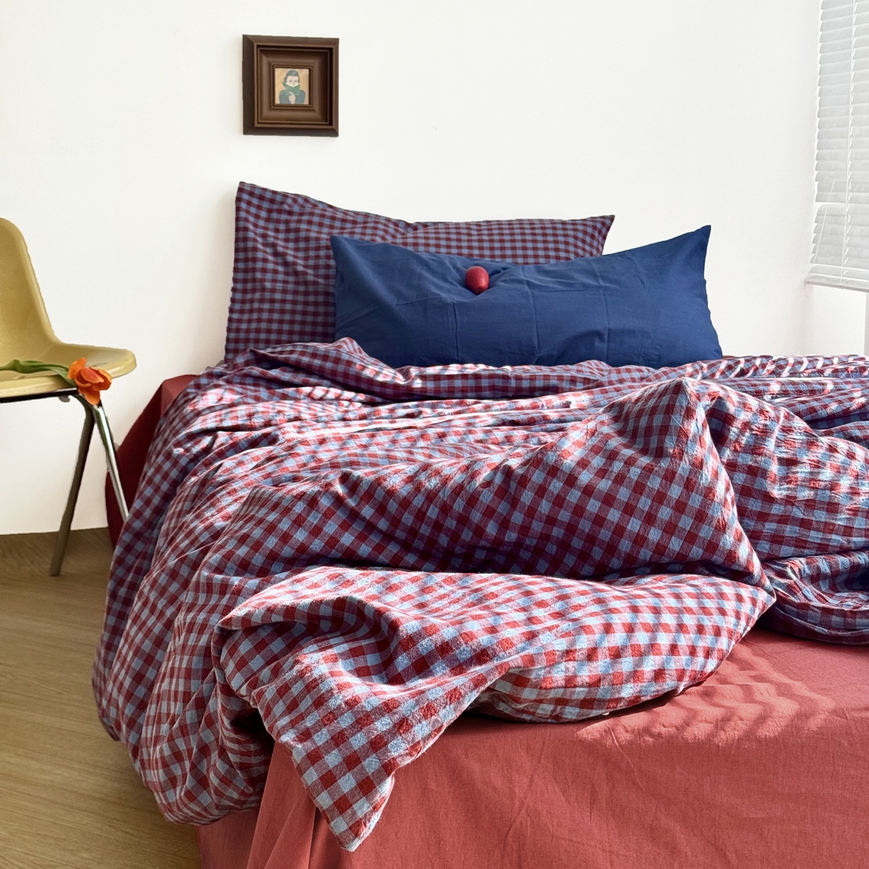 91家纺网 家纺一手货源 找家纺 例外 2026新款布拉格ins风色织水洗棉四件套 布拉格-藏红（红底）