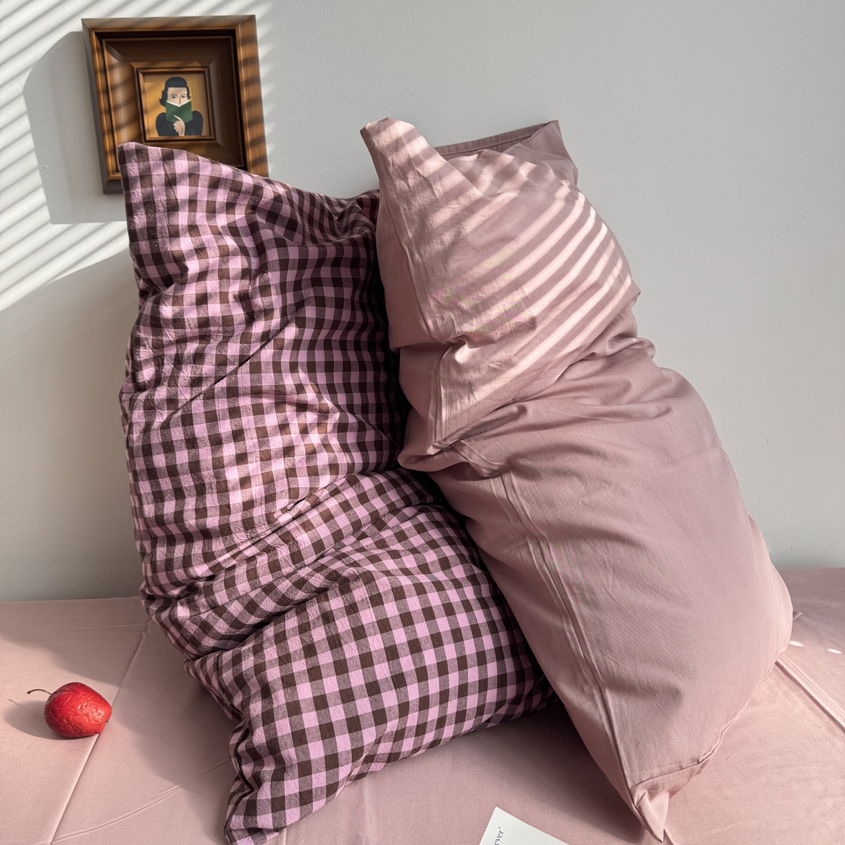 91家纺网 家纺一手货源 找家纺 例外 2026新款布拉格ins风色织水洗棉四件套 布拉格-树莓（粉底）