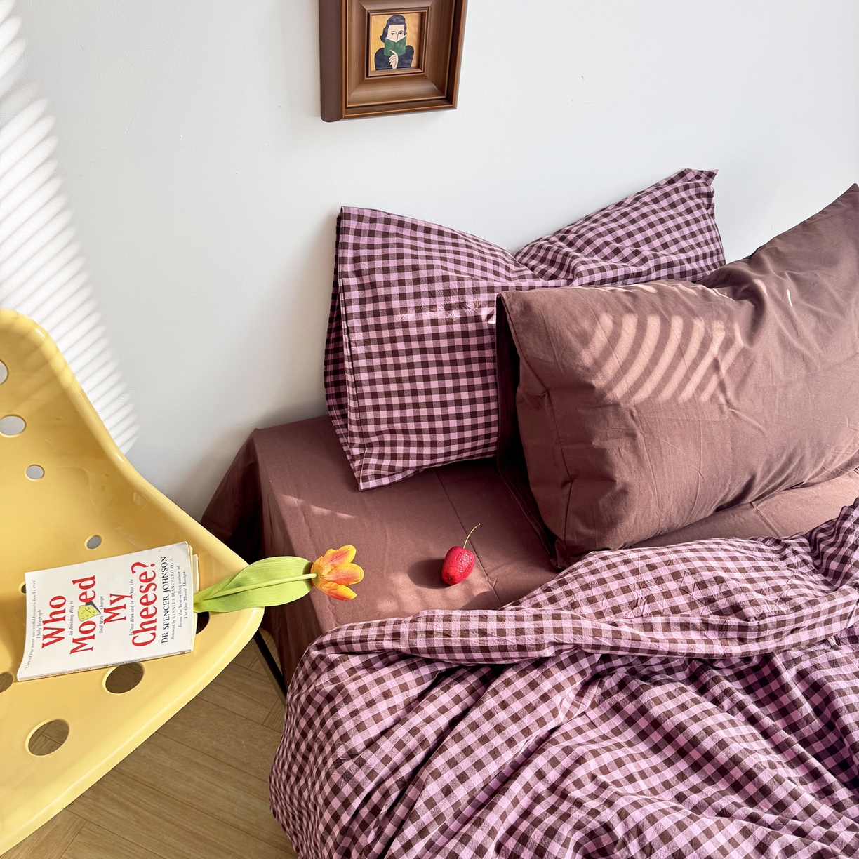 91家纺网 家纺一手货源 找家纺 例外 2026新款布拉格ins风色织水洗棉四件套 布拉格-树莓（棕底）