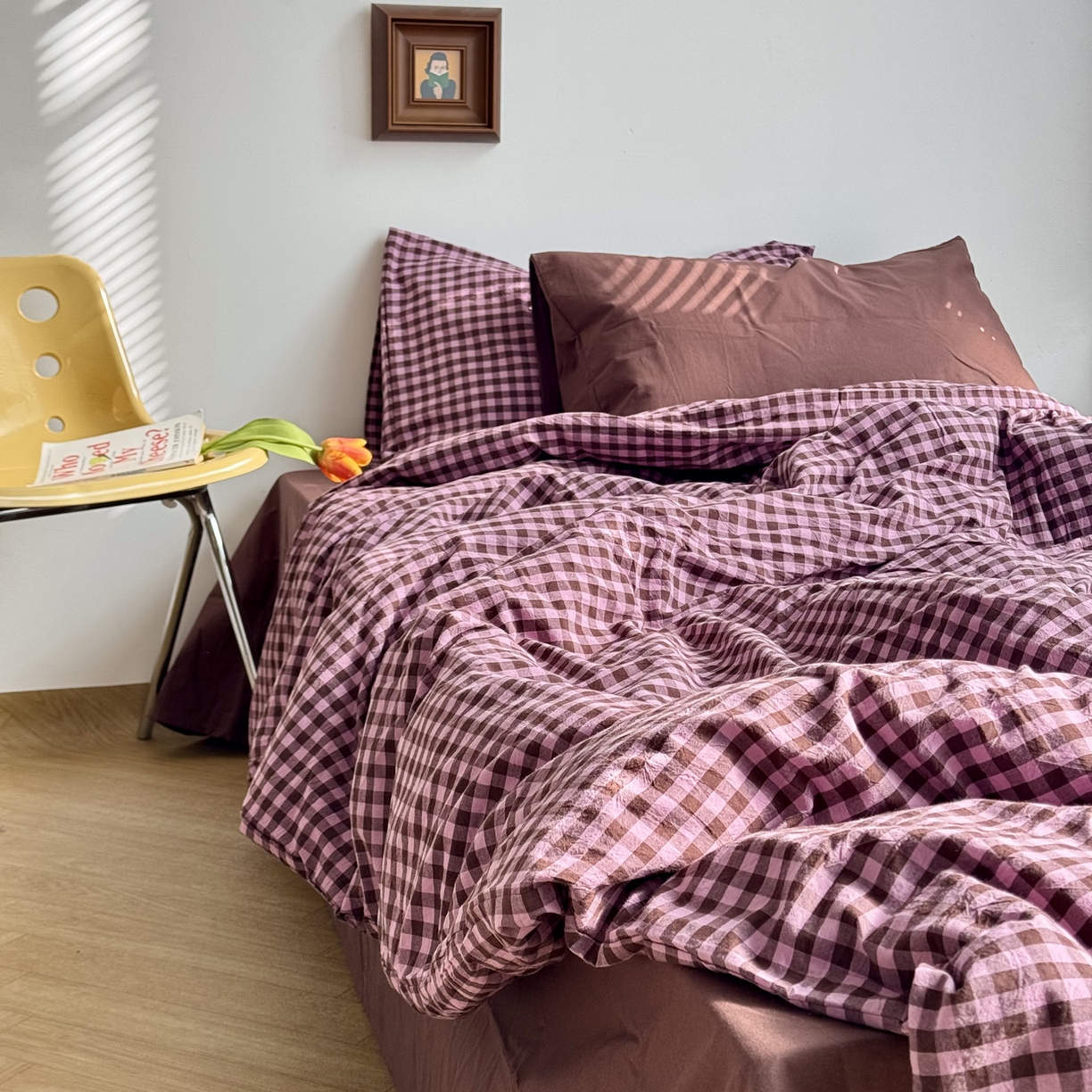 91家纺网 家纺一手货源 找家纺 例外 2026新款布拉格ins风色织水洗棉四件套 布拉格-树莓（棕底）