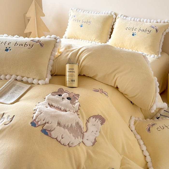 91家纺网 家纺一手货源 找家纺 （总）卡罗兰 2025新款牛奶绒兔毛绣花四件套