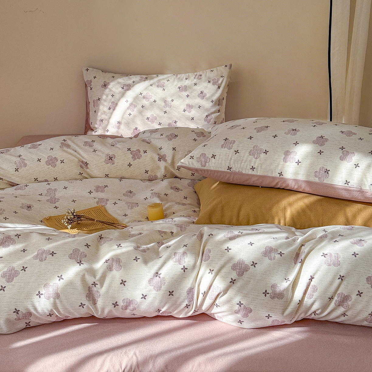 91家纺网 家纺一手货源 找家纺 竹合家纺 2026春夏新品色织棉麻棉纱系列皱皱纱四件套 四叶花粉