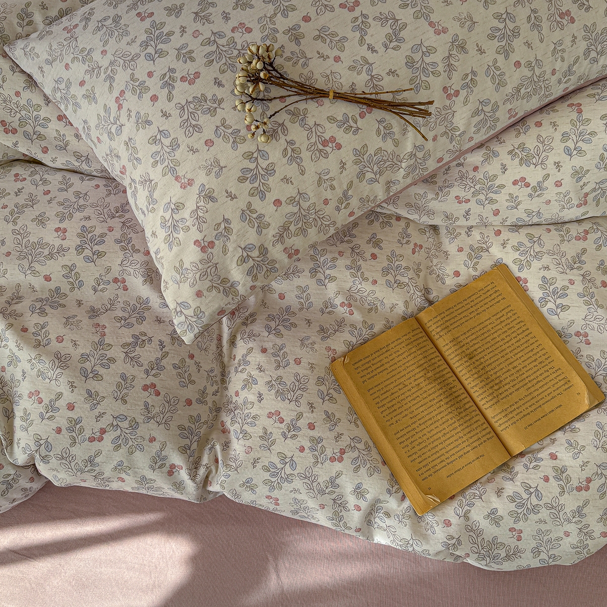 91家纺网 家纺一手货源 找家纺 竹合家纺 2026春夏新品色织棉麻棉纱系列皱皱纱四件套 梅果