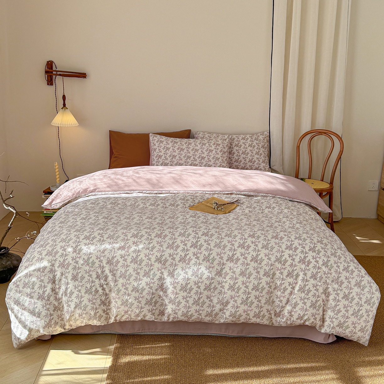 91家纺网 家纺一手货源 找家纺 竹合家纺 2026春夏新品色织棉麻棉纱系列皱皱纱四件套 扶摇花