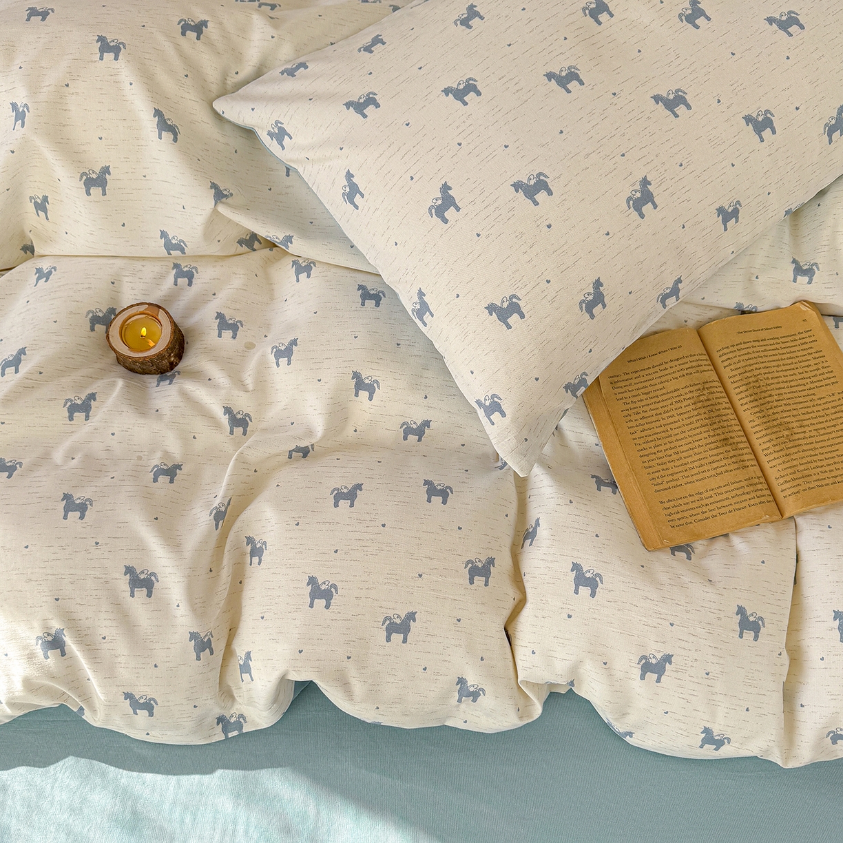 91家纺网 家纺一手货源 找家纺 竹合家纺 2026春夏新品色织棉麻棉纱系列皱皱纱四件套 小飞马蓝