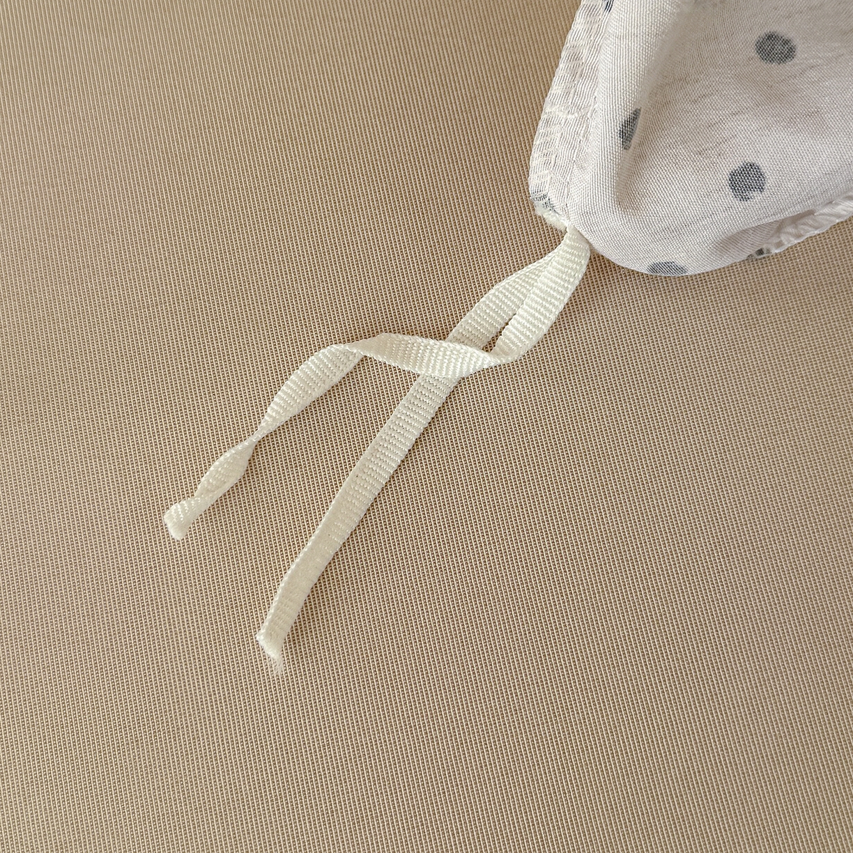 91家纺网 家纺一手货源 找家纺 竹合家纺 2026春夏新品色织棉麻棉纱系列皱皱纱四件套 清新波点