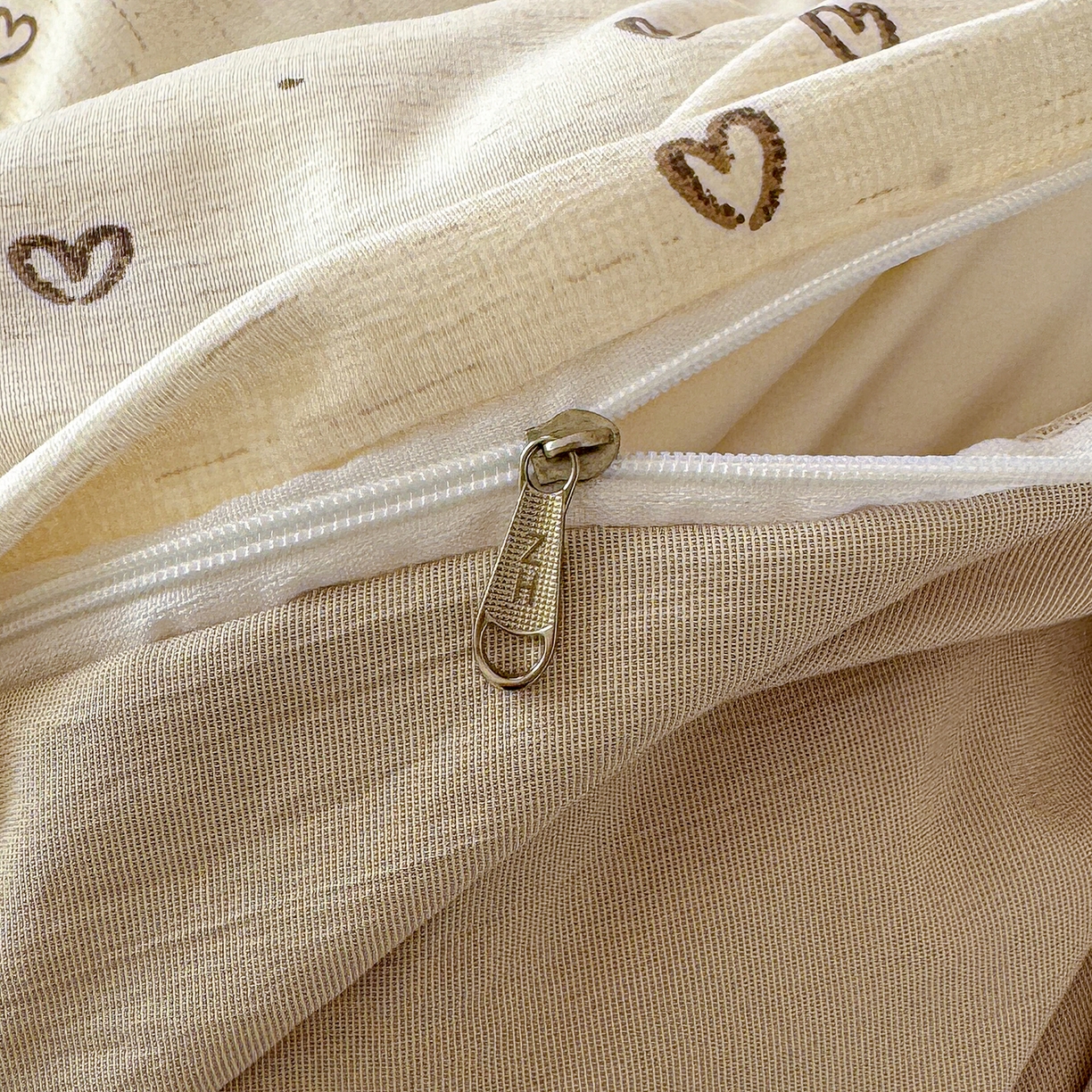 91家纺网 家纺一手货源 找家纺 竹合家纺 2026春夏新品色织棉麻棉纱系列皱皱纱四件套 小心心