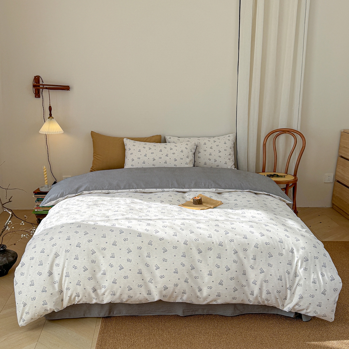 91家纺网 家纺一手货源 找家纺 竹合家纺 2026春夏新品色织棉麻棉纱系列皱皱纱四件套 熊熊乐园