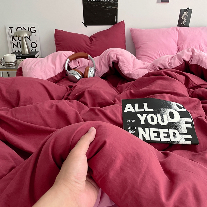 91家纺网 家纺一手货源 找家纺 卡斯诺家纺馆 2026新款水洗棉纯色双拼四件套（下载文件包含买家秀） 酒红浅粉