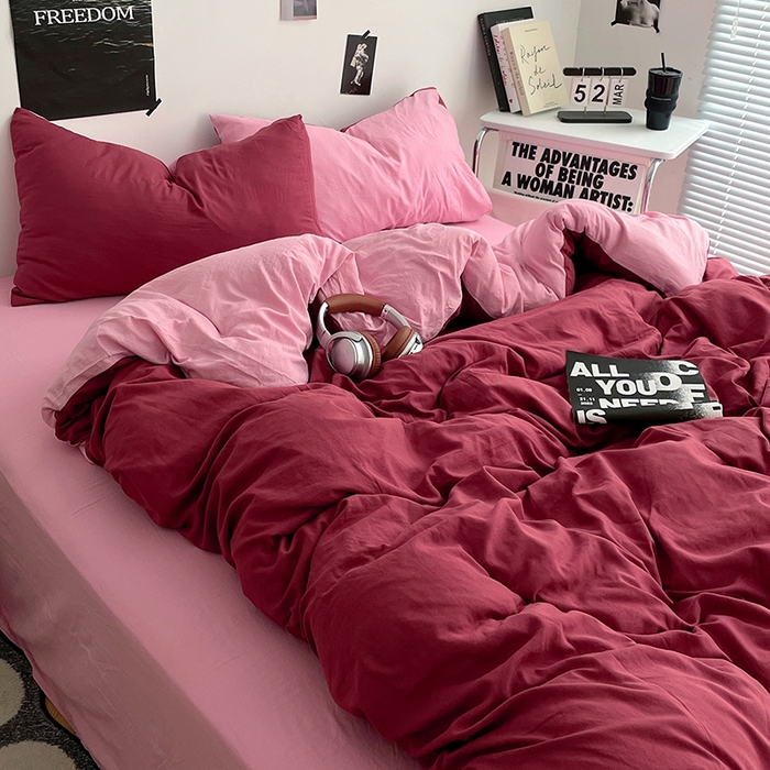 91家纺网 家纺一手货源 找家纺 卡斯诺家纺馆 2026新款水洗棉纯色双拼四件套（下载文件包含买家秀） 酒红浅粉