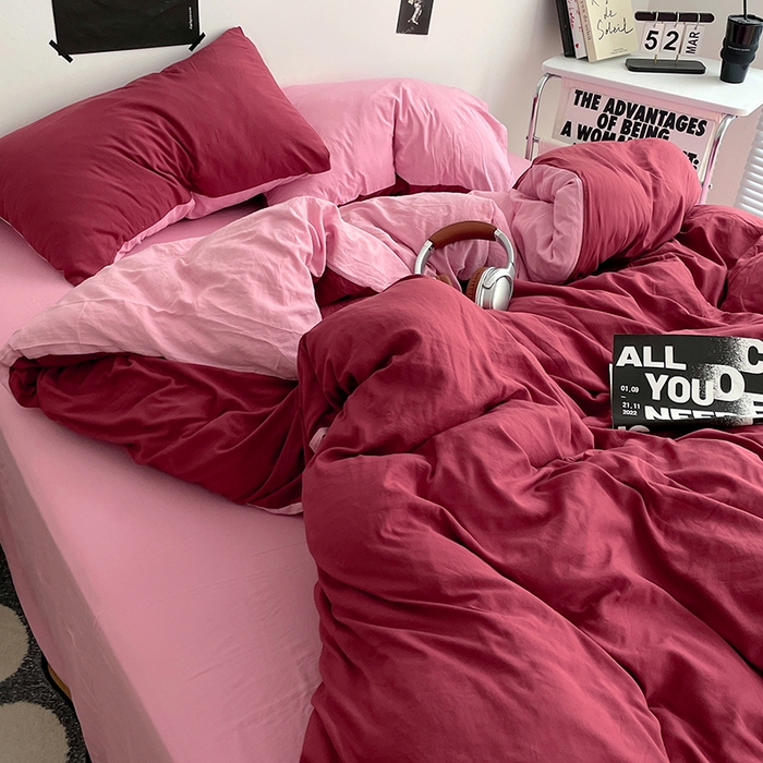 91家纺网 家纺一手货源 找家纺 卡斯诺家纺馆 2026新款水洗棉纯色双拼四件套（下载文件包含买家秀） 酒红浅粉