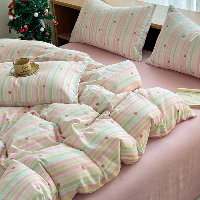 91家纺网 家纺一手货源 找家纺 仟网汇 2025新款全棉纯棉层纱四件套 草莓酱