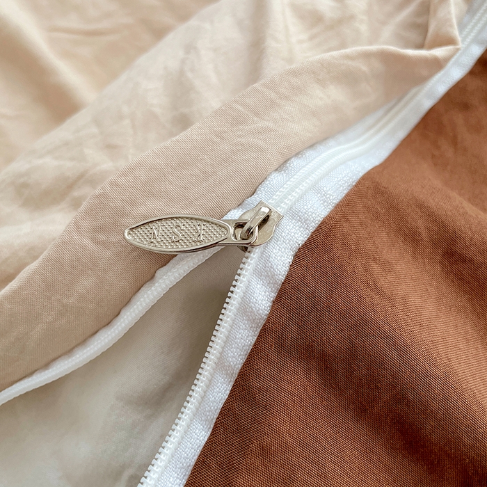 91家纺网 家纺一手货源 找家纺 卡斯诺家纺馆 2026新款水洗棉纯色双拼四件套（下载文件包含买家秀） 卡其深咖