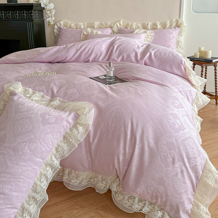 91家纺网 家纺一手货源 找家纺 你好美丽 2026新款水洗棉提花双层雪纺花边四件套-梦甜系列 梦甜紫