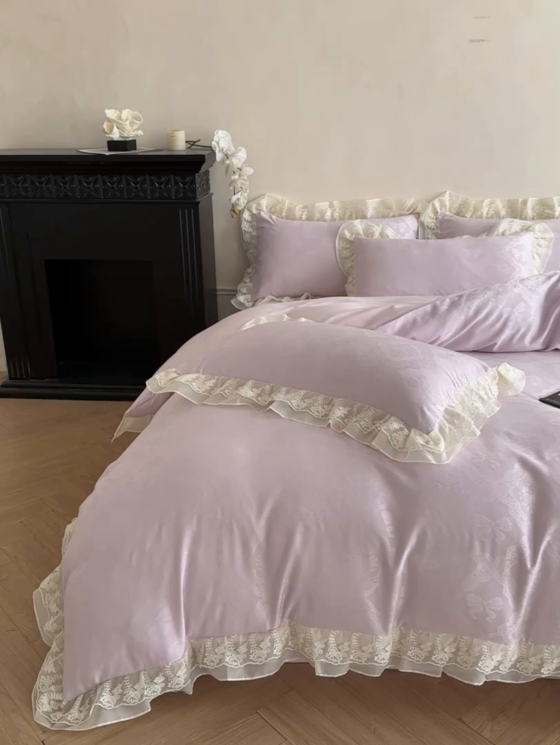 91家纺网 家纺一手货源 找家纺 你好美丽 2026新款水洗棉提花双层雪纺花边四件套-梦甜系列 梦甜紫