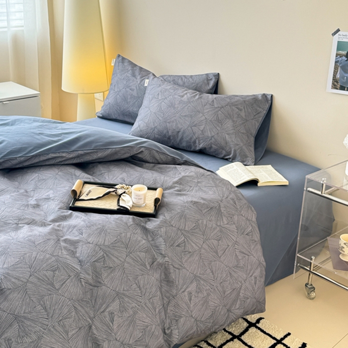 91家纺网 家纺一手货源 找家纺 女子家纺 2026新款40支斜纹全棉磨毛印花四件套 云影风华