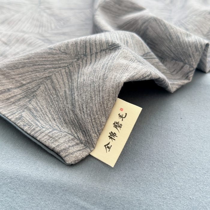 91家纺网 家纺一手货源 找家纺 女子家纺 2026新款40支斜纹全棉磨毛印花四件套 云影风华