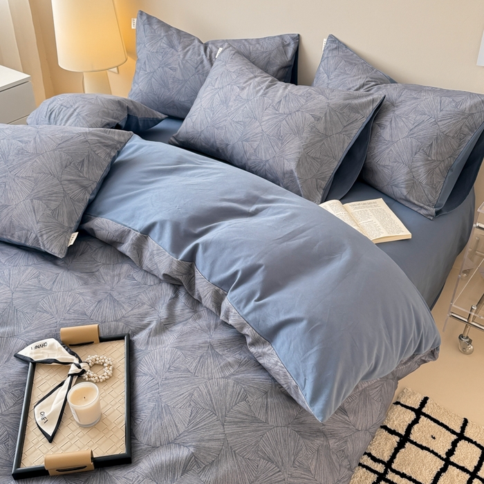 91家纺网 家纺一手货源 找家纺 女子家纺 2026新款40支斜纹全棉磨毛印花四件套 云影风华