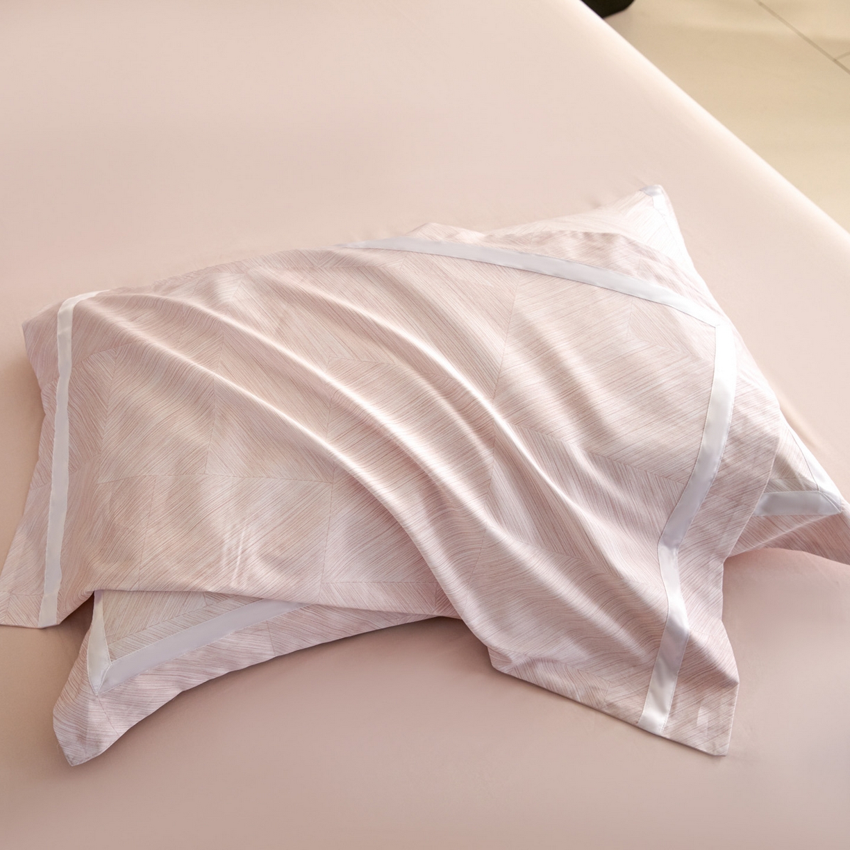 91家纺网 家纺一手货源 找家纺 （总）【控价】新方向 2026新款数码印花50s双股全棉贡缎长绒棉四件套-星河