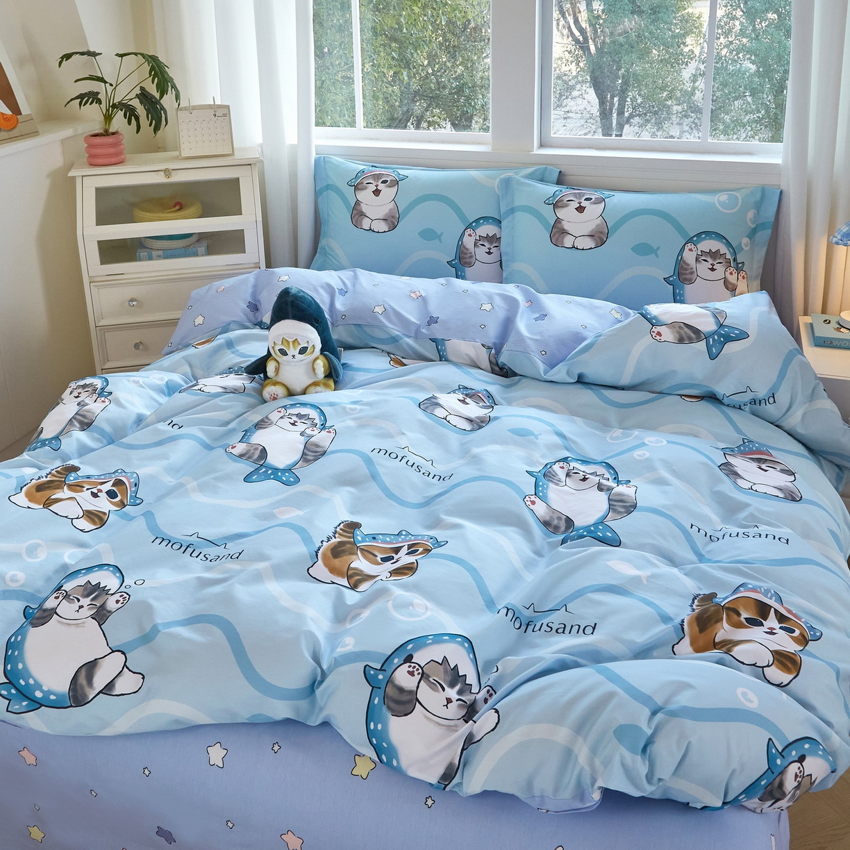 91家纺网 家纺一手货源 找家纺 （总）蘭菲家纺 2026新款全棉大版鲨鱼猫套件-猫福系列四件套