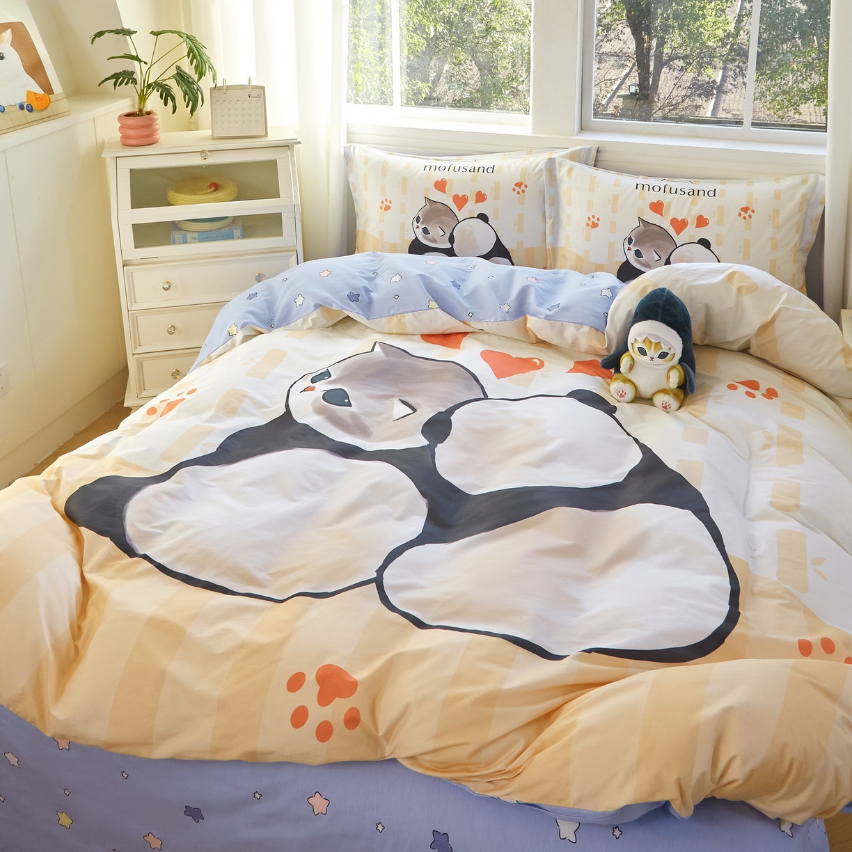 91家纺网 家纺一手货源 找家纺 蘭菲家纺 2026新款全棉大版鲨鱼猫套件-猫福系列四件套 珊迪熊-猫福系列