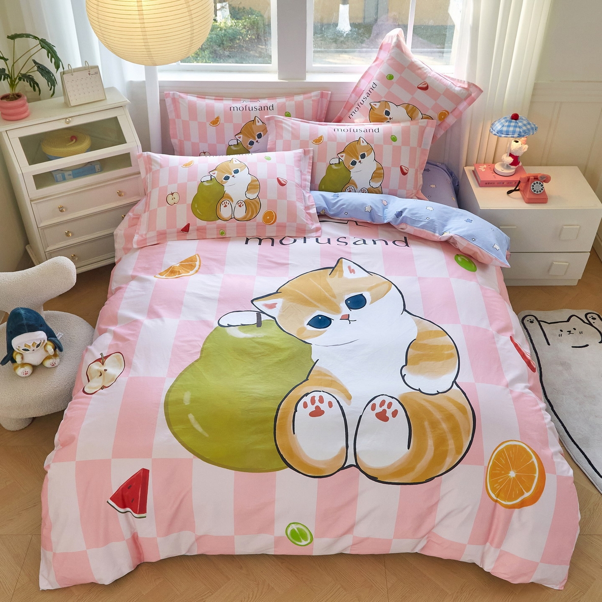91家纺网 家纺一手货源 找家纺 蘭菲家纺 2026新款全棉大版鲨鱼猫套件-猫福系列四件套 水果珊迪-猫福.系列