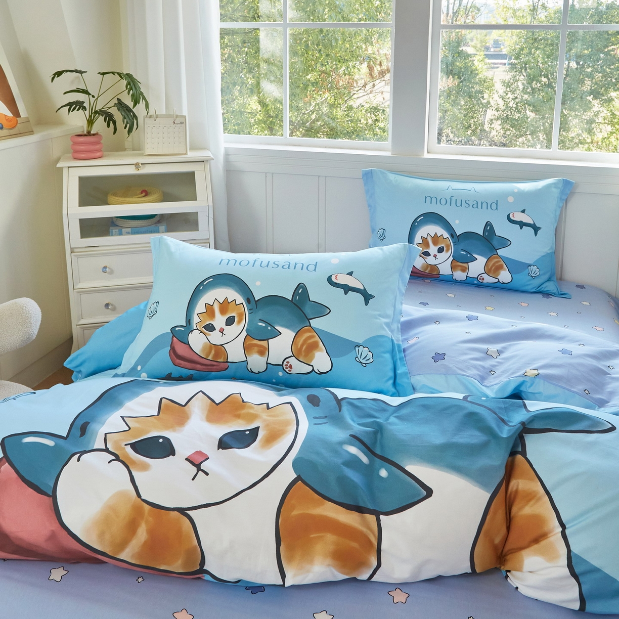 91家纺网 家纺一手货源 找家纺 蘭菲家纺 2026新款全棉大版鲨鱼猫套件-猫福系列四件套 珊迪沙滩季-猫福系列