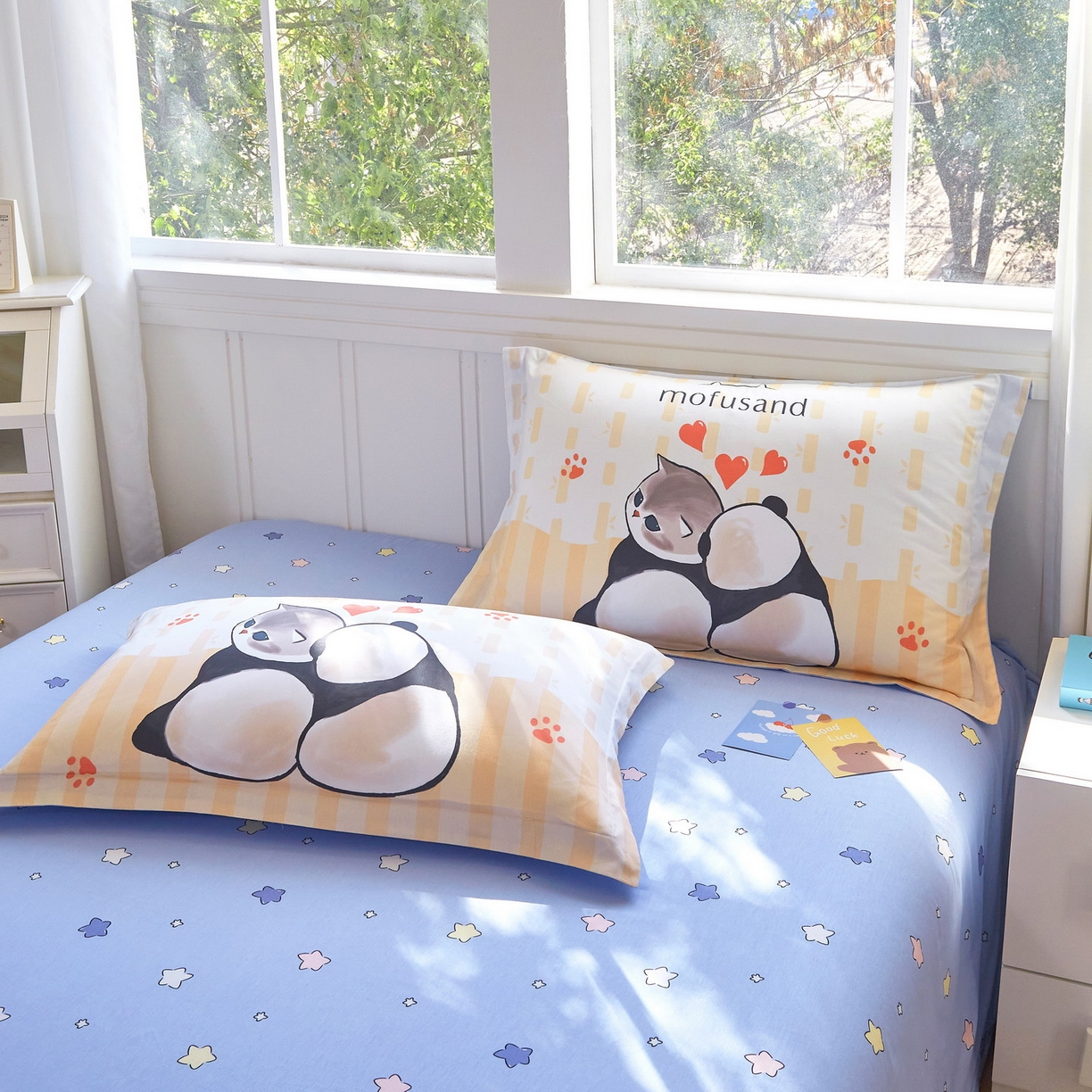 91家纺网 家纺一手货源 找家纺 蘭菲家纺 2026新款全棉大版鲨鱼猫套件-猫福系列四件套 珊迪熊-猫福系列