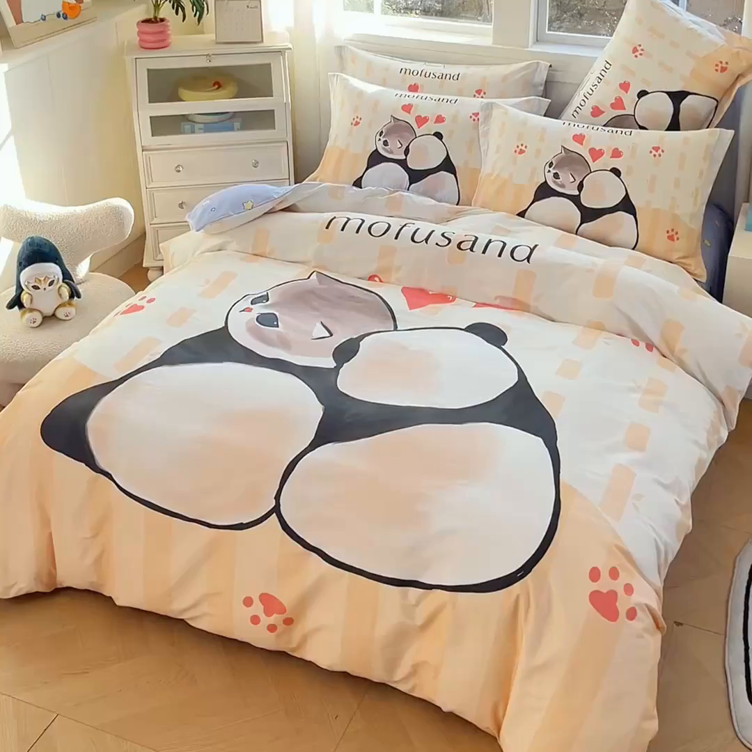 91家纺网 家纺一手货源 找家纺 蘭菲家纺 2026新款全棉大版鲨鱼猫套件-猫福系列四件套 珊迪熊-猫福系列