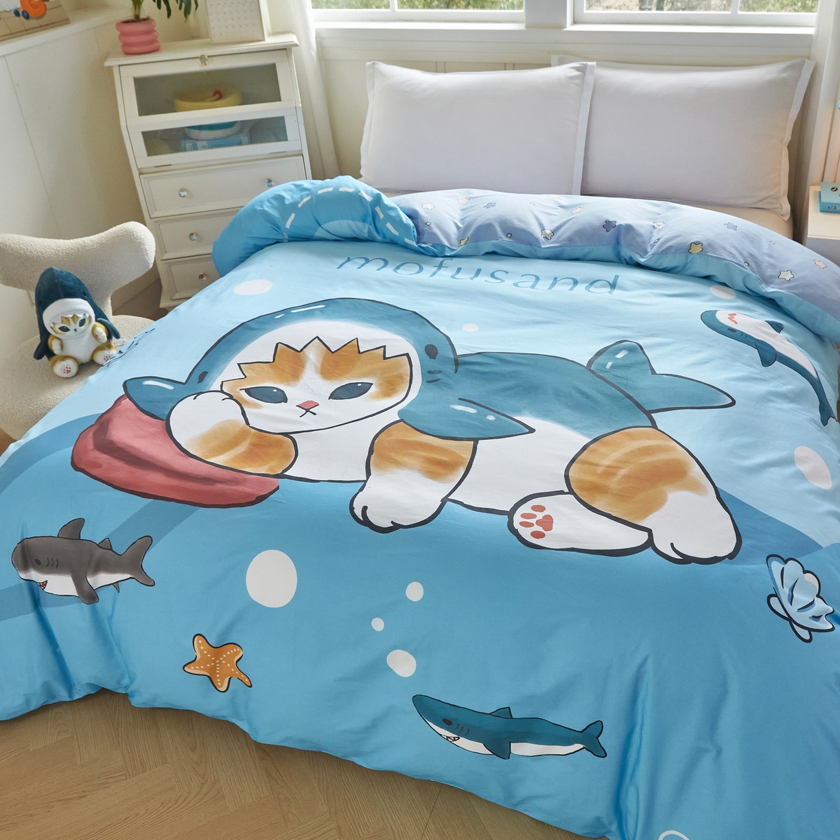 91家纺网 家纺一手货源 找家纺 蘭菲家纺 2026新款全棉大版鲨鱼猫套件-猫福系列单被套 珊迪沙滩季-猫福系列