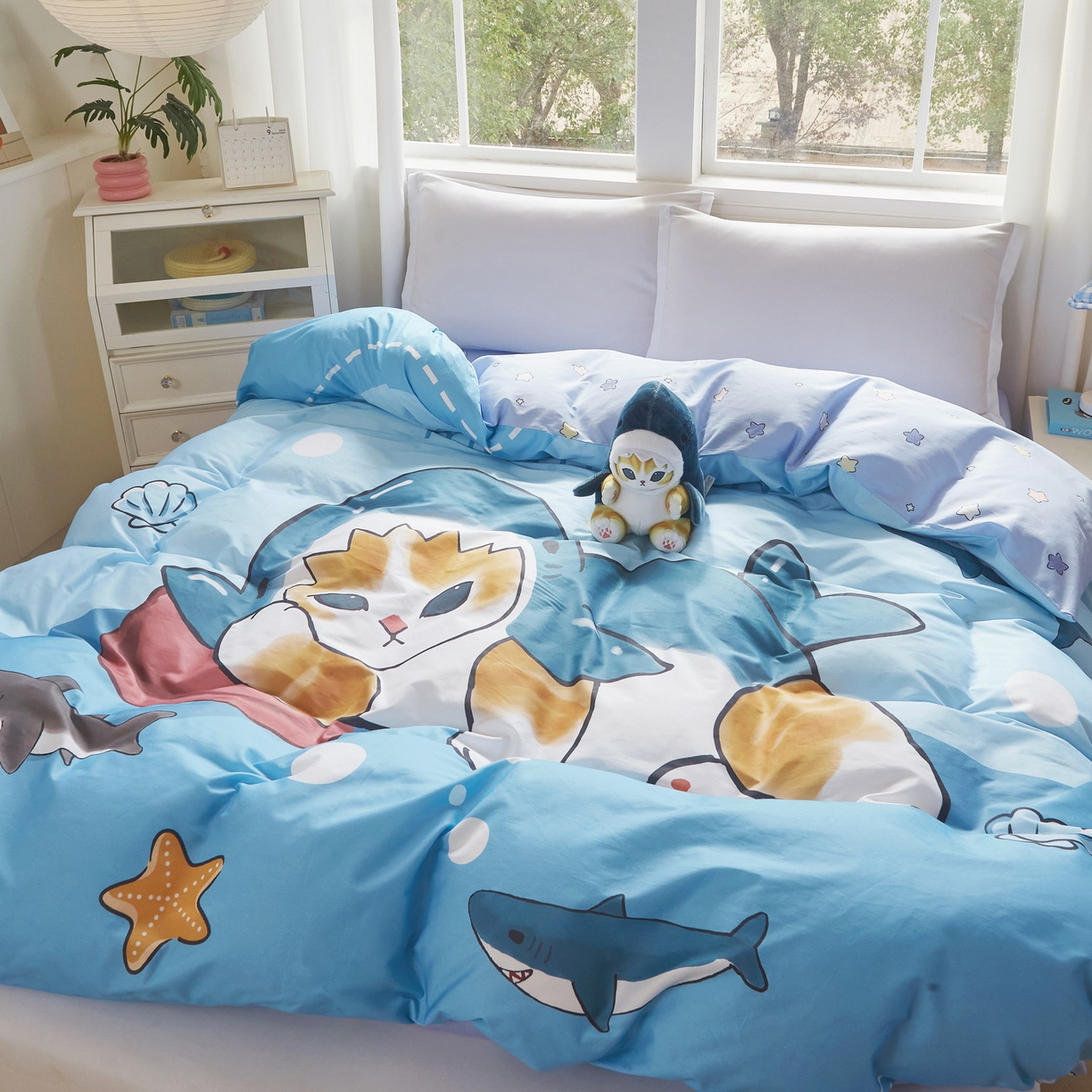 91家纺网 家纺一手货源 找家纺 蘭菲家纺 2026新款全棉大版鲨鱼猫套件-猫福系列单被套 珊迪沙滩季-猫福系列