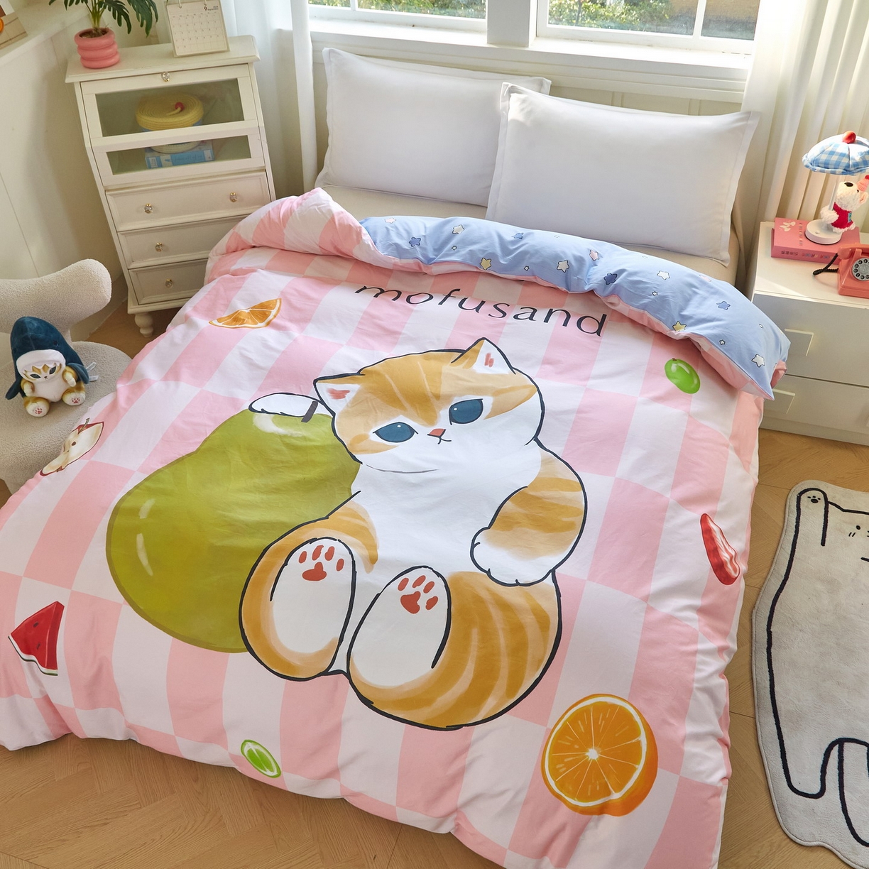 91家纺网 家纺一手货源 找家纺 蘭菲家纺 2026新款全棉大版鲨鱼猫套件-猫福系列单被套 水果珊迪-猫福.系列
